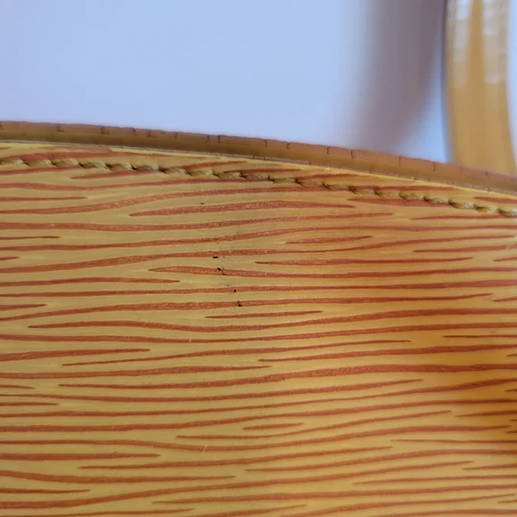 LV Yellow Epi Leather Zip Tote - Picture 4 of 14